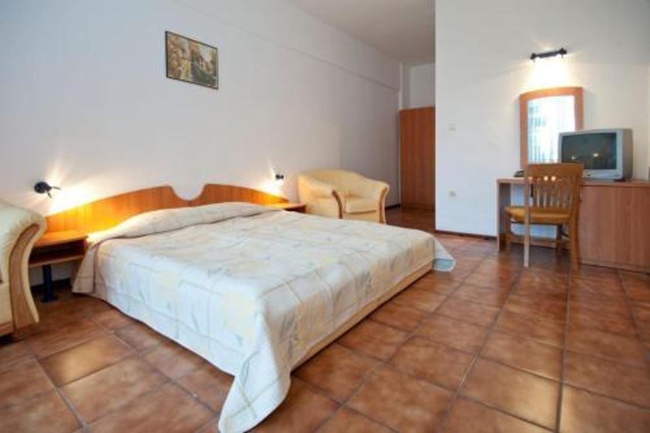 Regina Hotel Slantchev Briag Extérieur photo