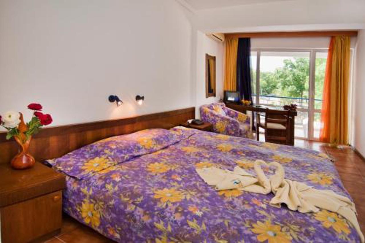 Regina Hotel Slantchev Briag Extérieur photo
