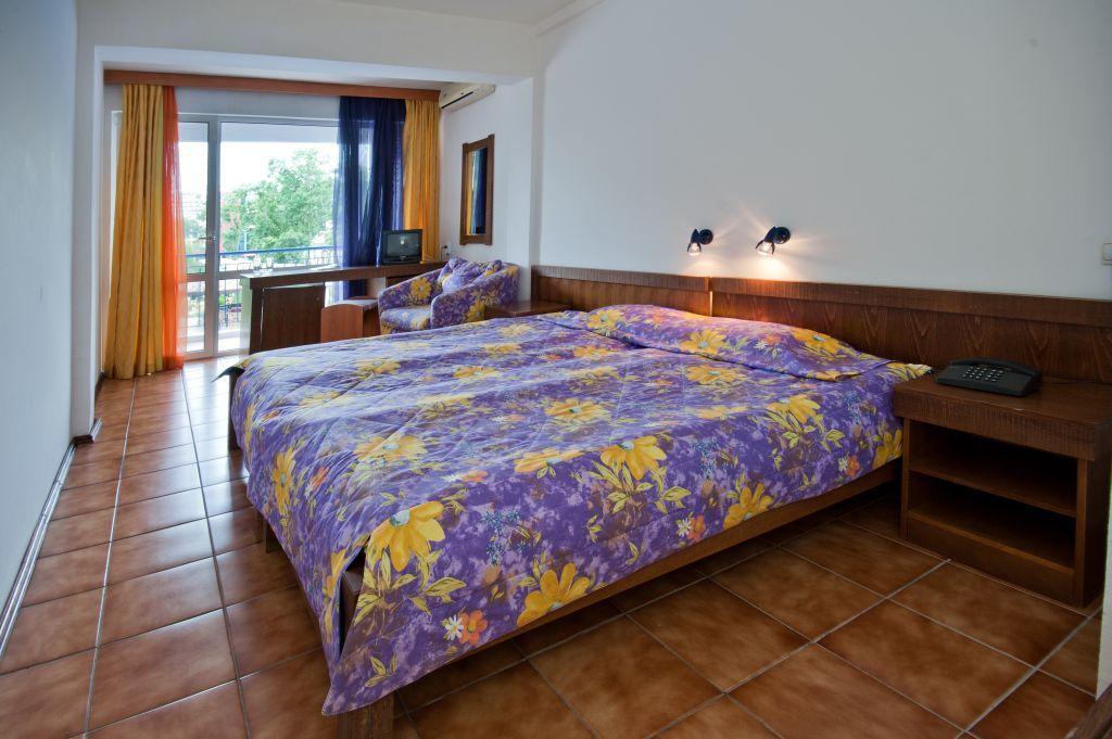 Regina Hotel Slantchev Briag Extérieur photo
